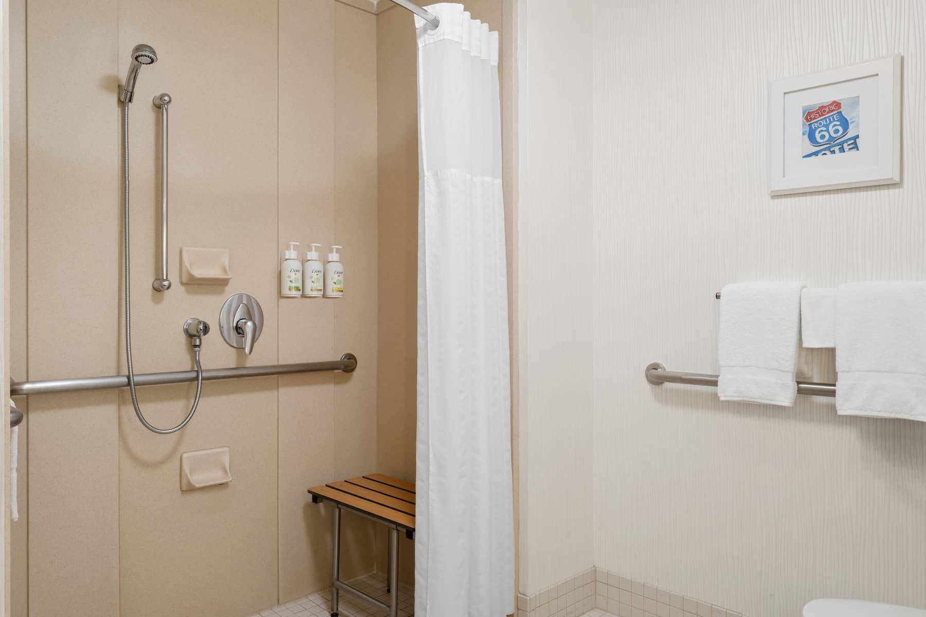 Wingate By Wyndham St Louis Airport Hotel Saint Ann Bagian luar foto